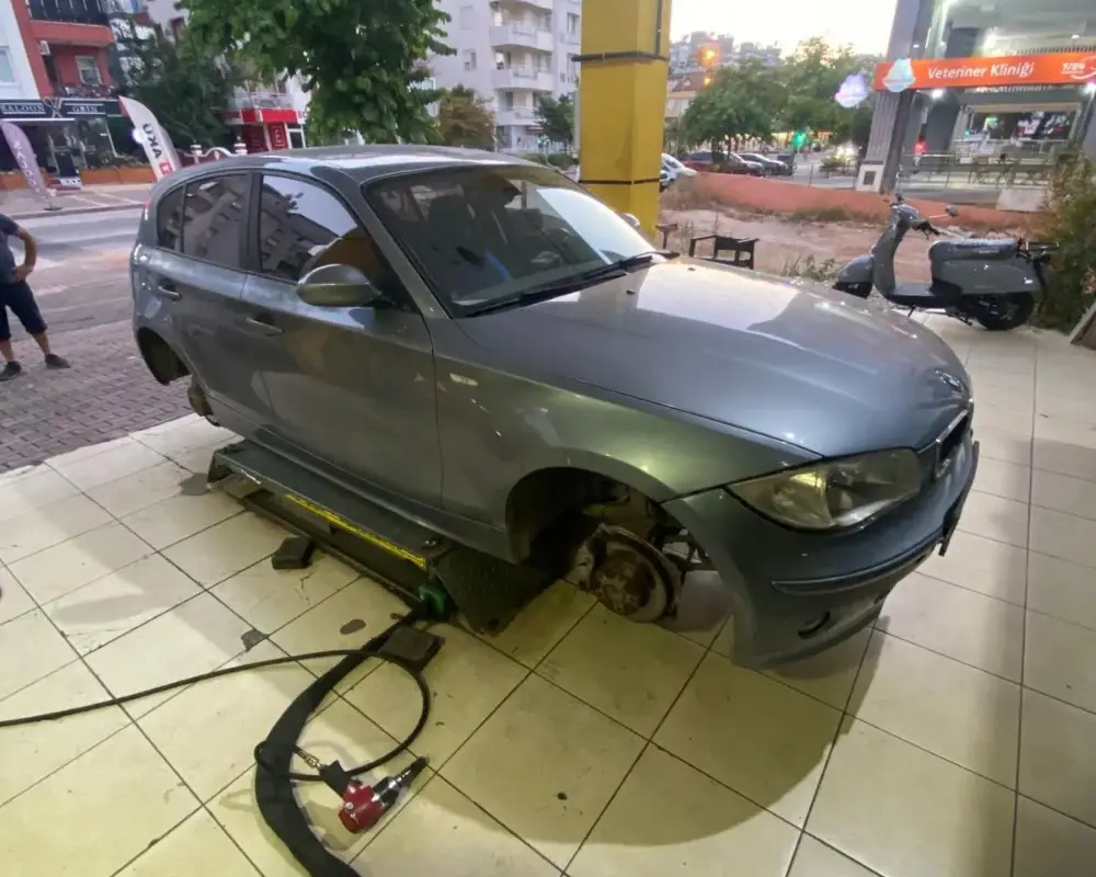 Oto Lastikçi